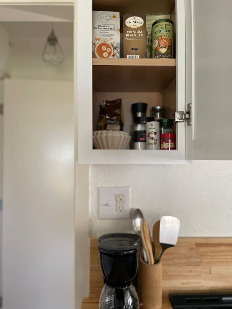 Cook with ease in the open, fully equipped kitchen. Bright and modern, it’s designed for everything from quick breakfasts to full dinners at home.