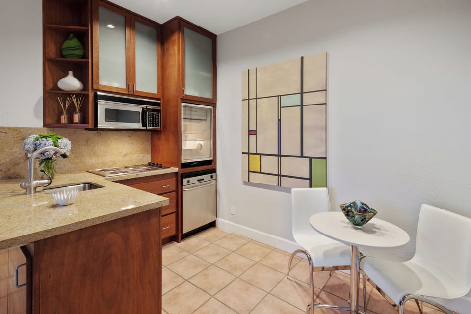 Bedroom 4's kitchenette.