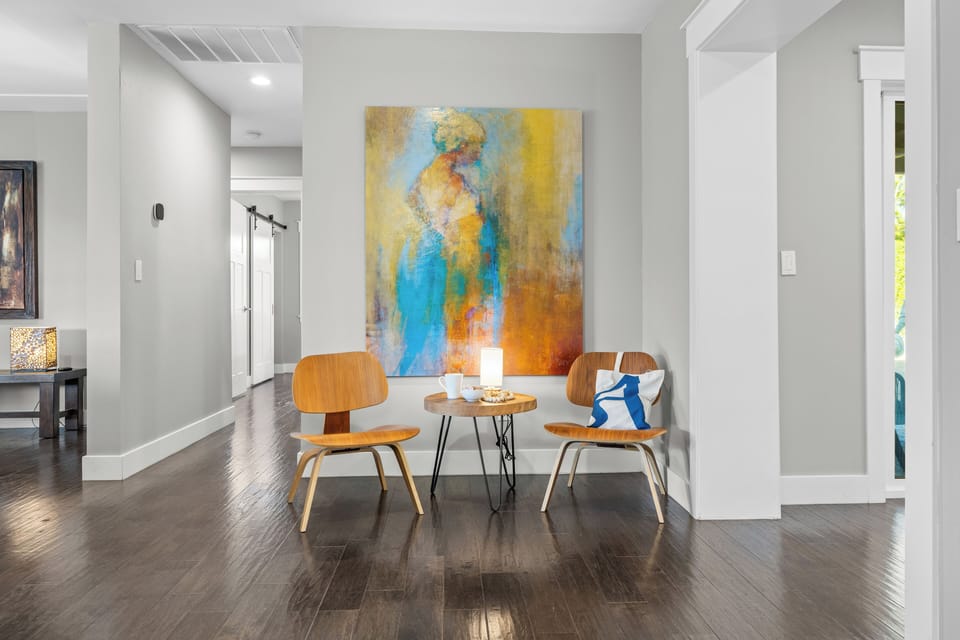 Close-up of the dining nook.