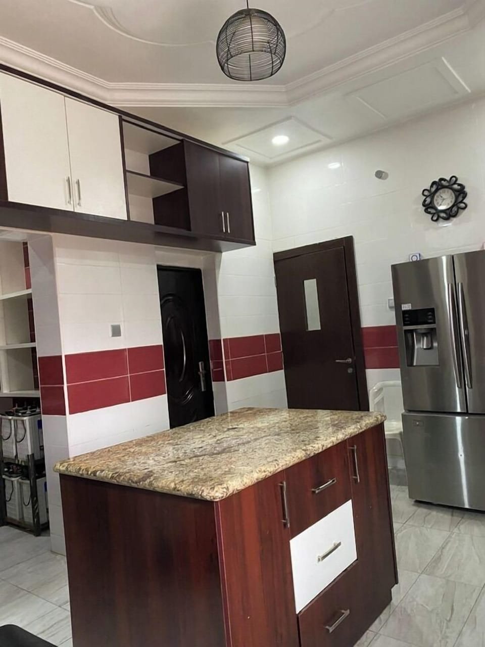 Family Apartment, Balcony, City View | Private kitchen | Fridge, microwave, oven, stovetop