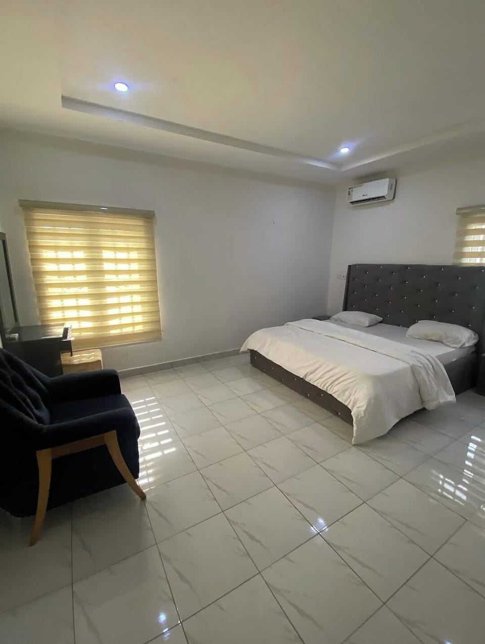 Deluxe Apartment, Balcony, City View | Desk, laptop workspace, blackout drapes, soundproofing