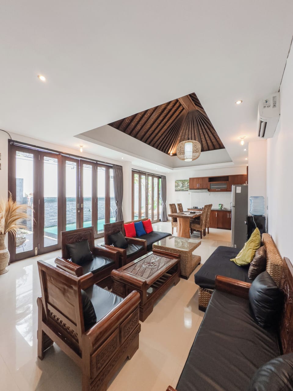 Villa, 2 Bedrooms, Pool View | Living area