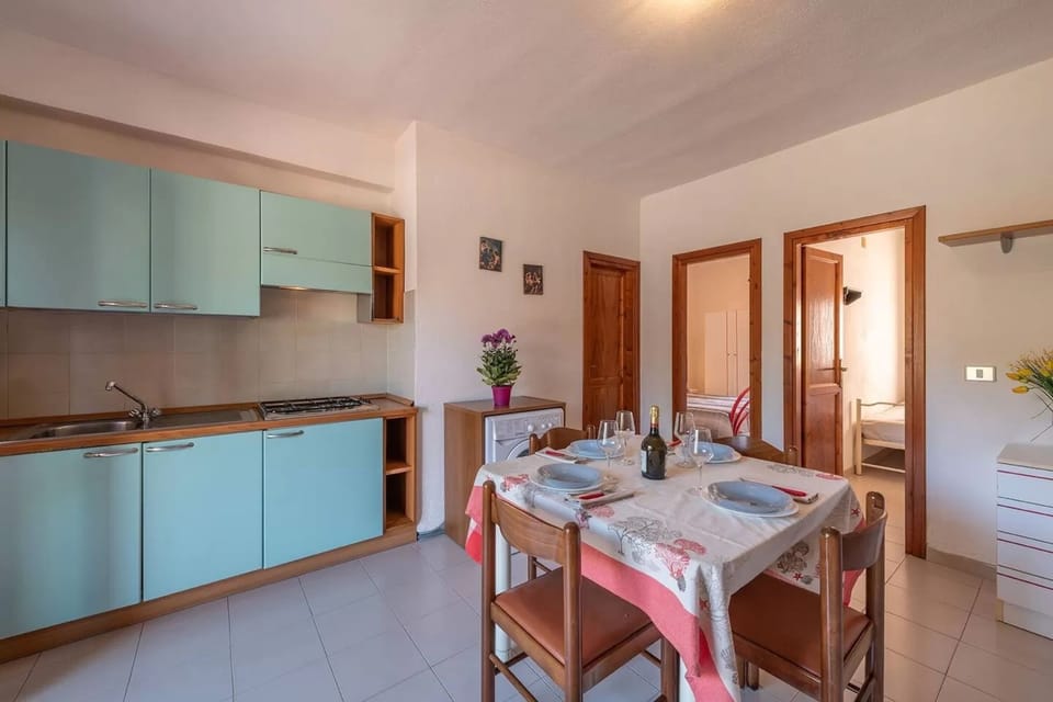 Apartment, 2 Bedrooms, Patio, City View | Interior