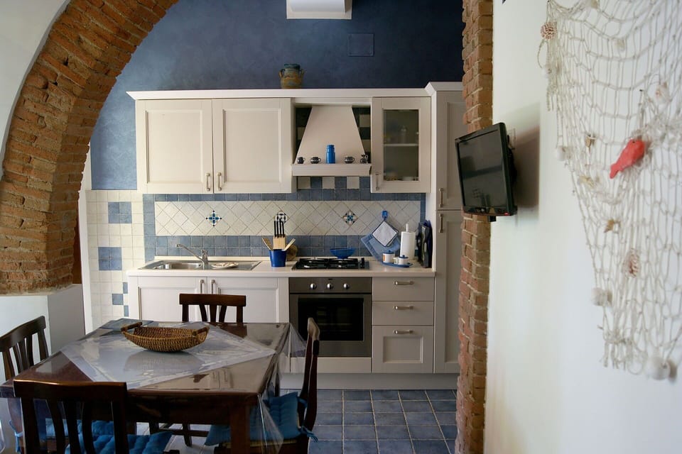 Autumn, Kitchen, Spring, Summer