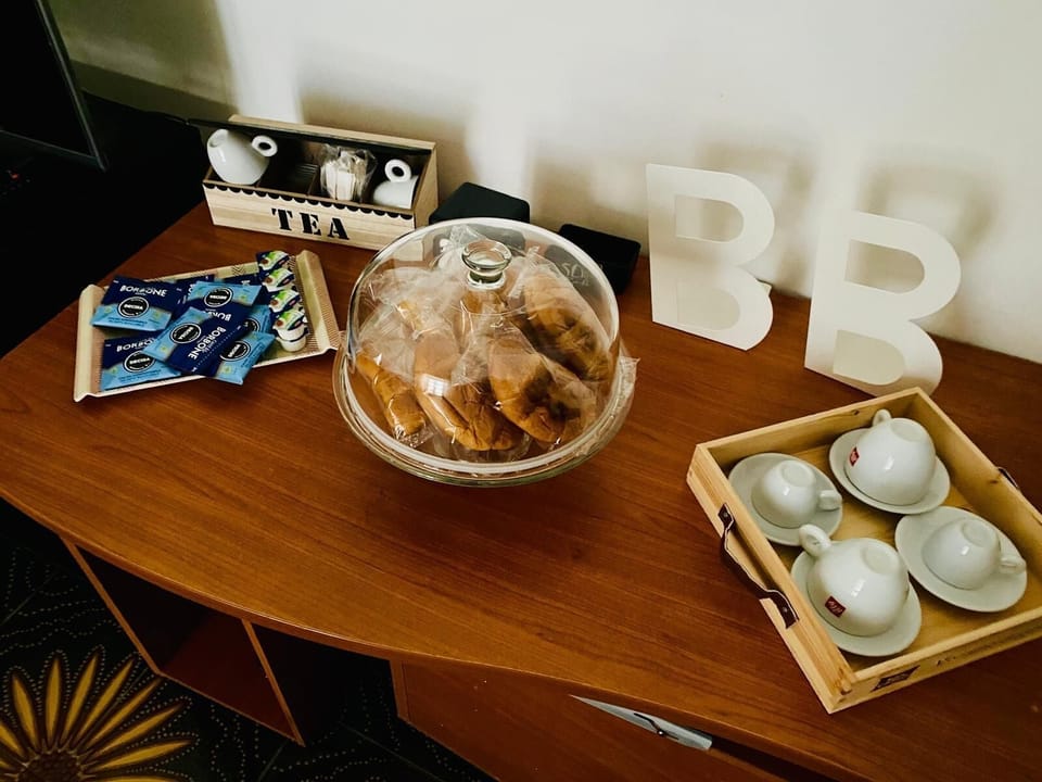 Luxury Room, Balcony | Desk, laptop workspace, WiFi (free)