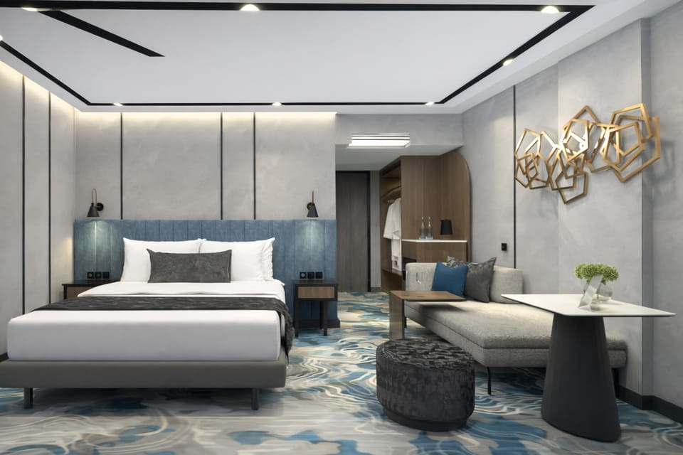 Classic Room, 1 King Bed | Desk, soundproofing, free WiFi, bed sheets