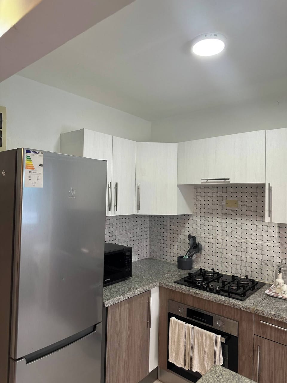 Apartment, 2 Bedrooms, Balcony, City View | Interior