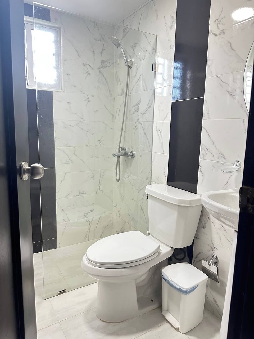 Apartment, 2 Bedrooms, Balcony, City View | Bathroom