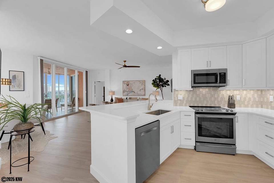 Sun and Sand, Drinks On Ice, Welcome to Our Paradise! Palm Harbour 501