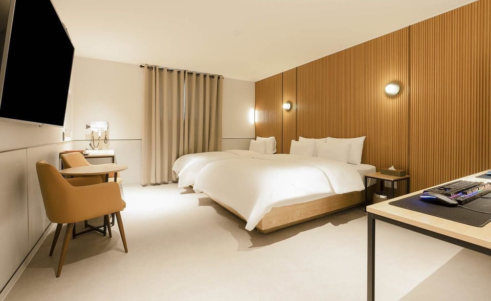 Superior Twin Room | Individually decorated, individually furnished, free WiFi
