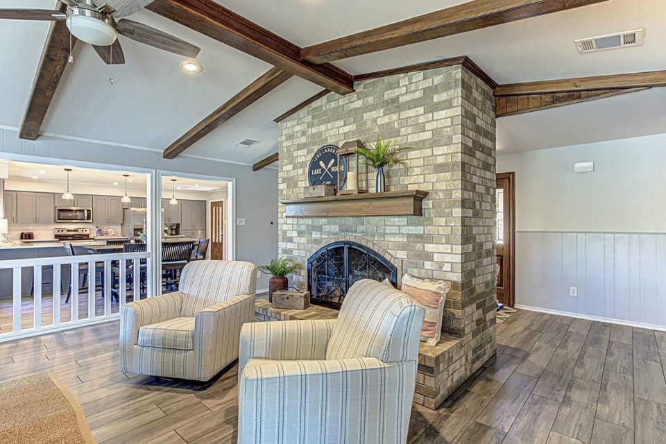 House (2 Bedrooms) | Interior
