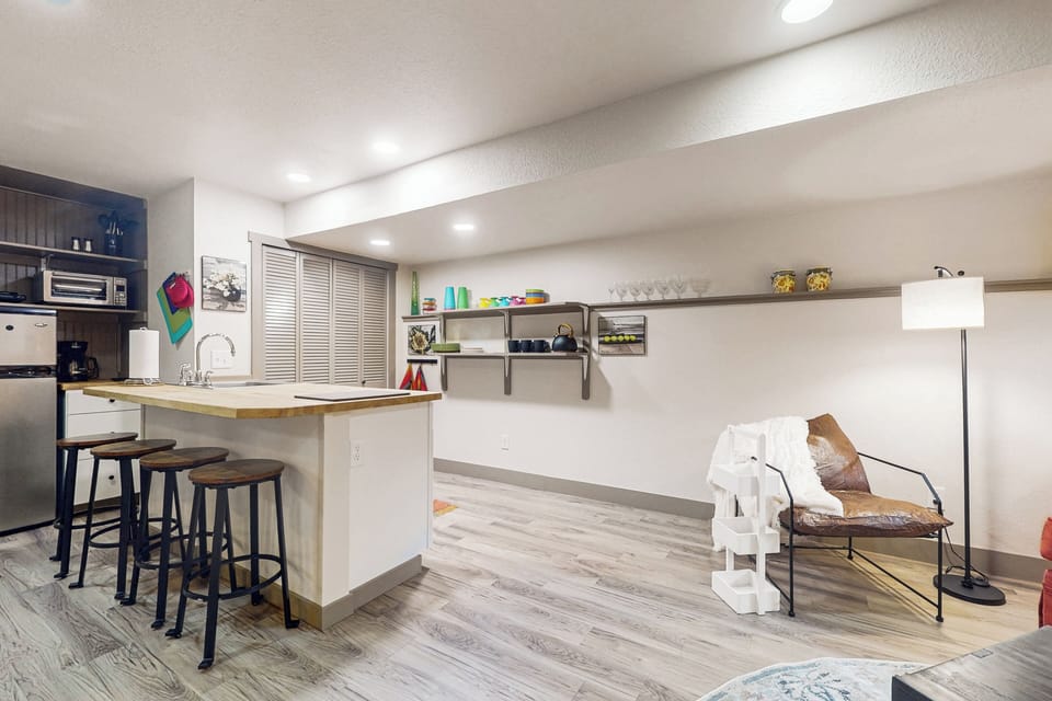 Apartment (1 Bedroom) | Interior