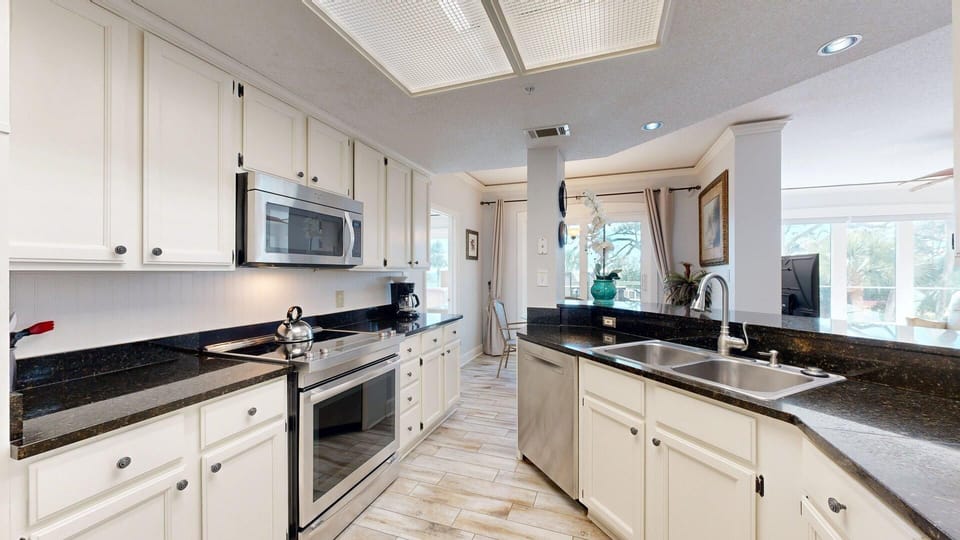 Fully Stocked Kitchen