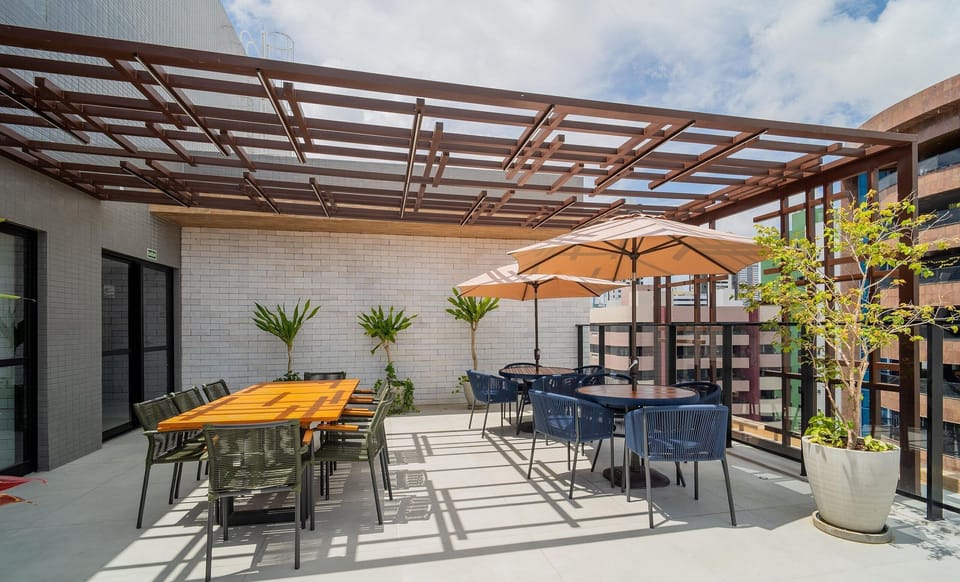 Basic Apartment | Outdoor dining