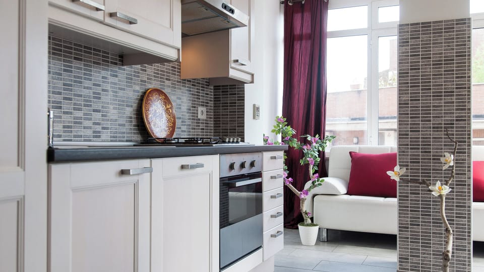 Apartment | Private kitchen | Espresso maker, coffee/tea maker, microwave, dishwasher