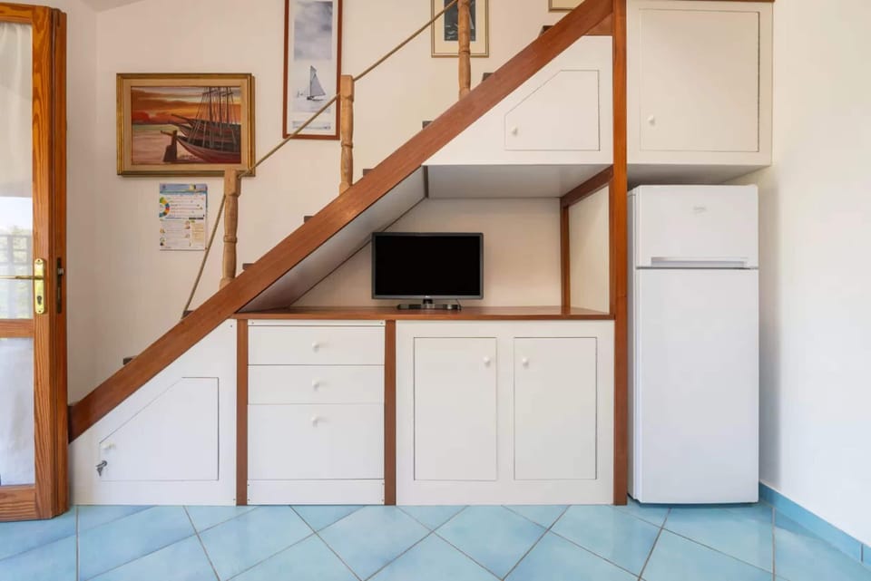 Apartment, 1 Bedroom, Patio, City View | Interior