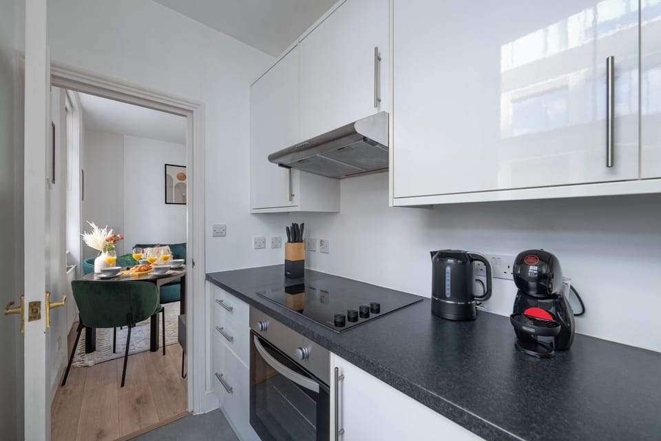 City Apartment, 1 Double Bed with Sofa bed, Non Smoking, City View | Private kitchen | Espresso maker, coffee/tea maker, electric kettle, toaster