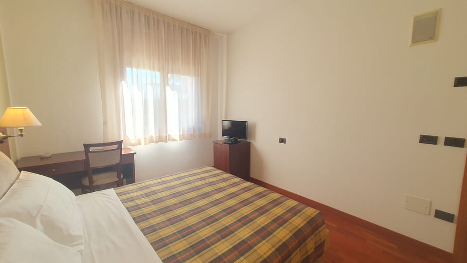 Triple Room, Non Smoking | Free WiFi