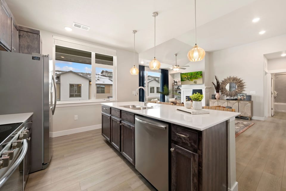 Condo, Multiple Beds, Balcony (974 Landmark Way #5 - 28-night min) | Private kitchen