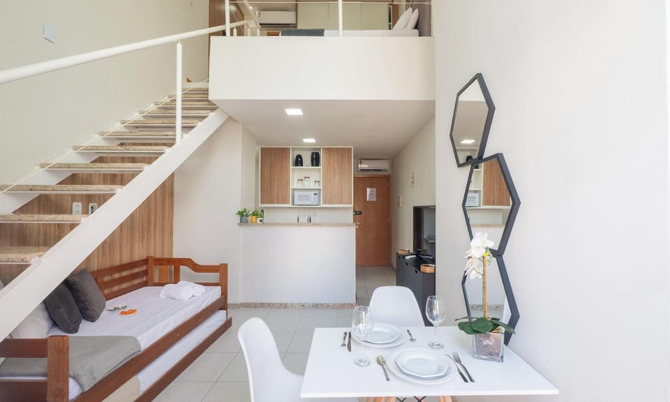 Basic Apartment | Dining