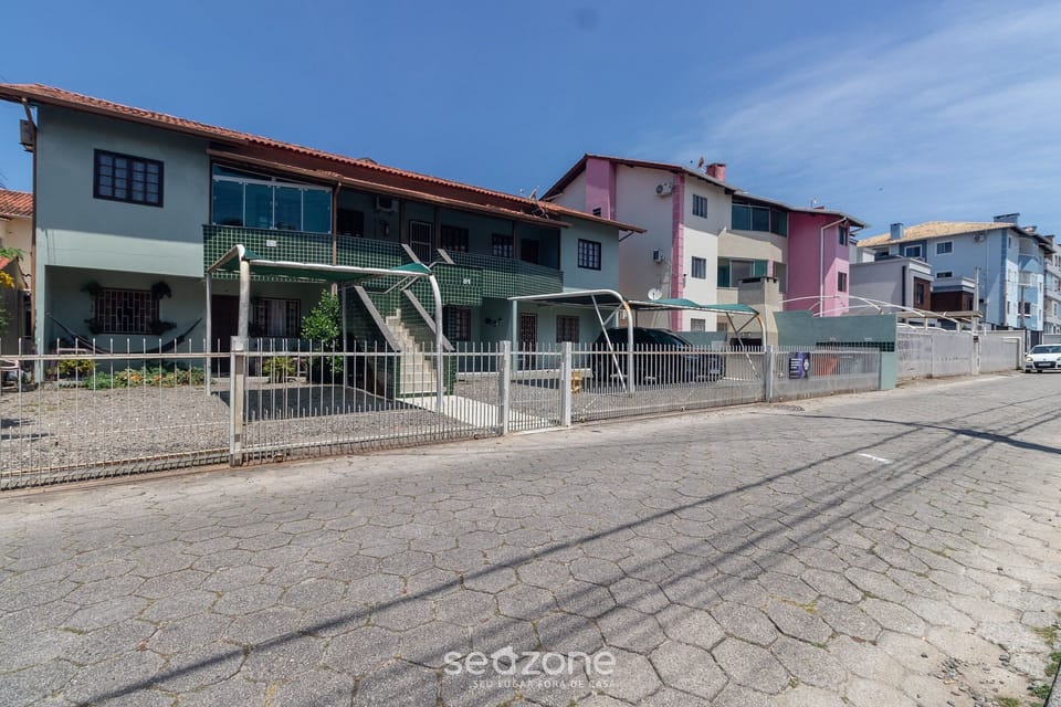 Basic Apartment | Exterior