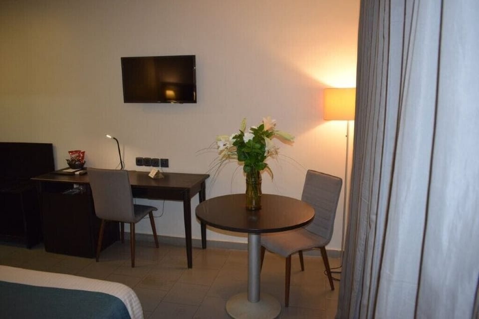 In-room safe, desk, laptop workspace, blackout drapes