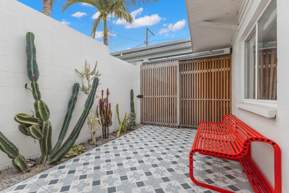 The perfect lounge space for exterior activities such as enjoying morning coffee, reading or working remotely. 