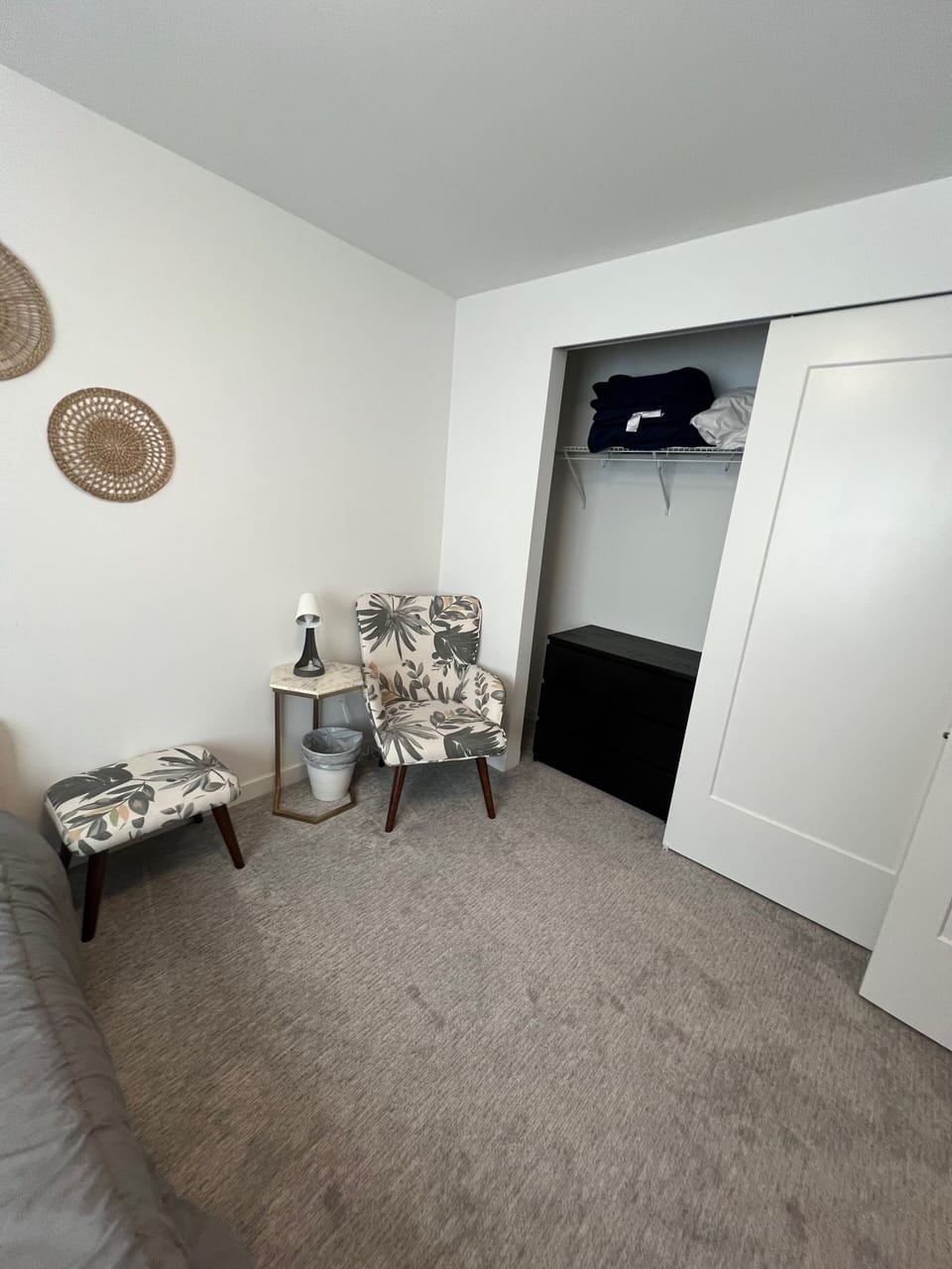 Guest Bedroom 2 (reading area)