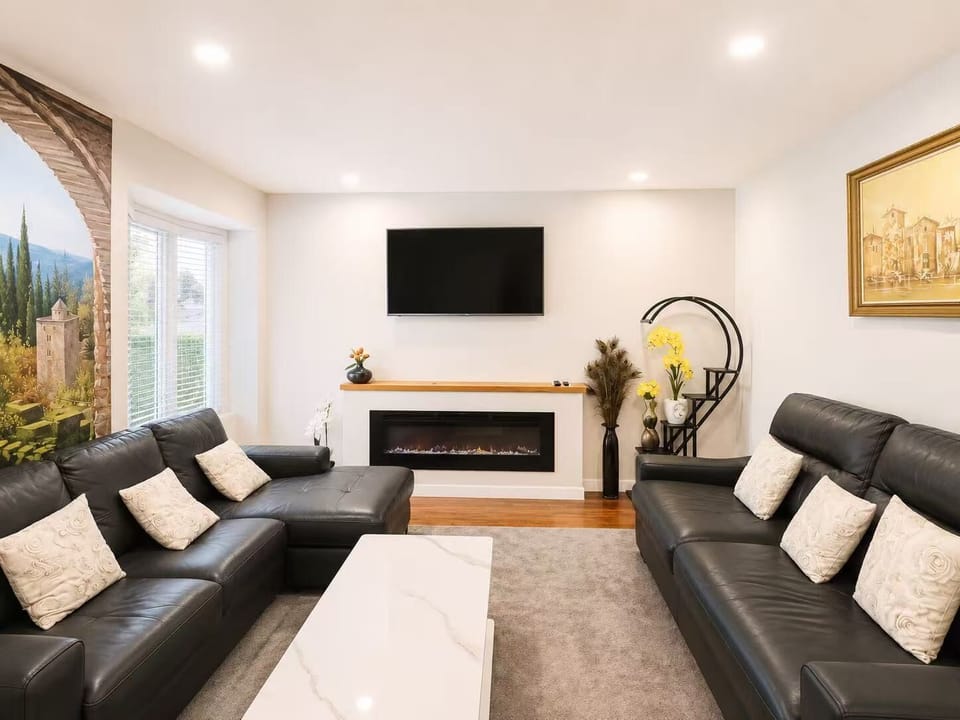 32-inch Smart TV with satellite channels
