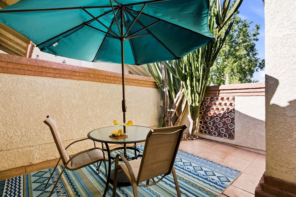 Sunny days + mountain views = perfection.
