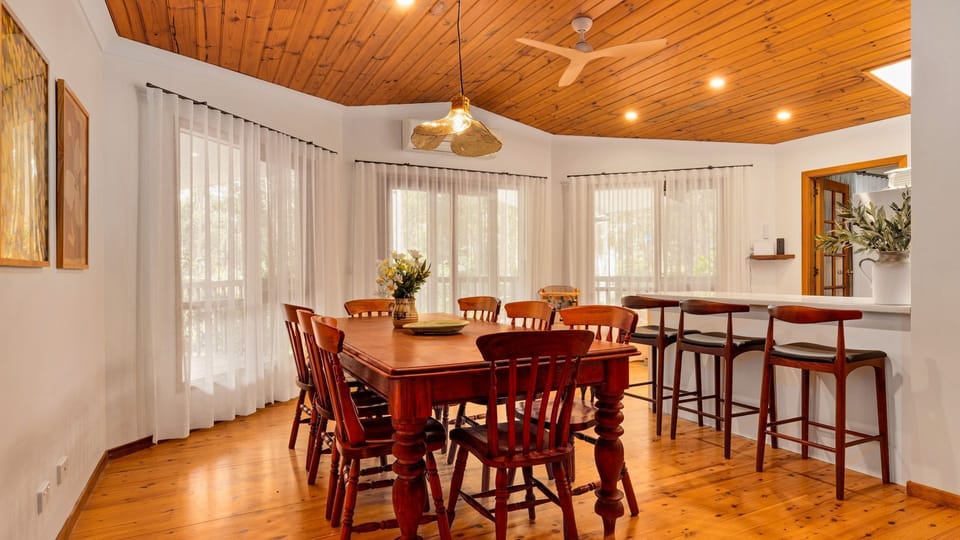 Designed for easy, shared dining.