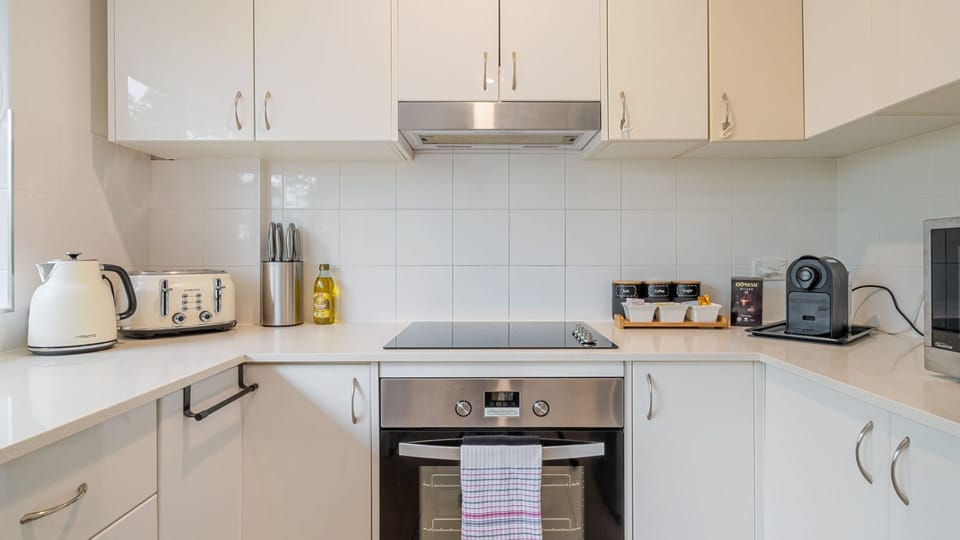 Well-equipped kitchen with everything you need to cook