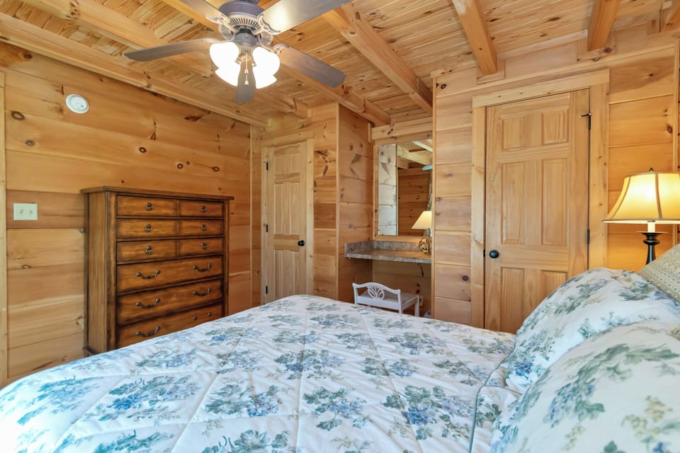 Queen Bedroom now has a TV