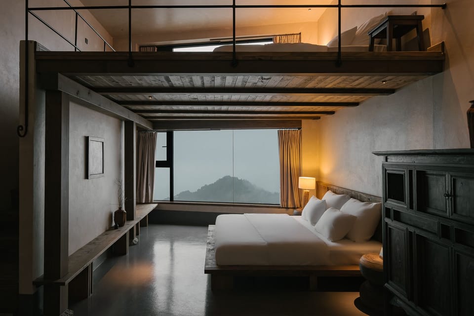Family Room | Premium bedding, minibar, free WiFi, bed sheets