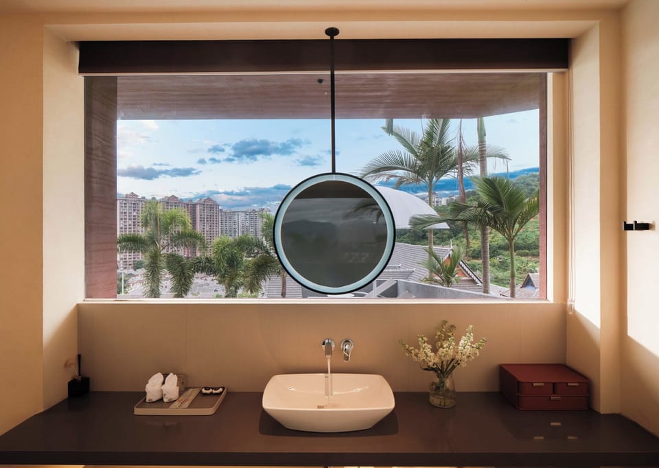 Premier Suite, Patio, Mountain View | Minibar, laptop workspace, blackout drapes, free WiFi