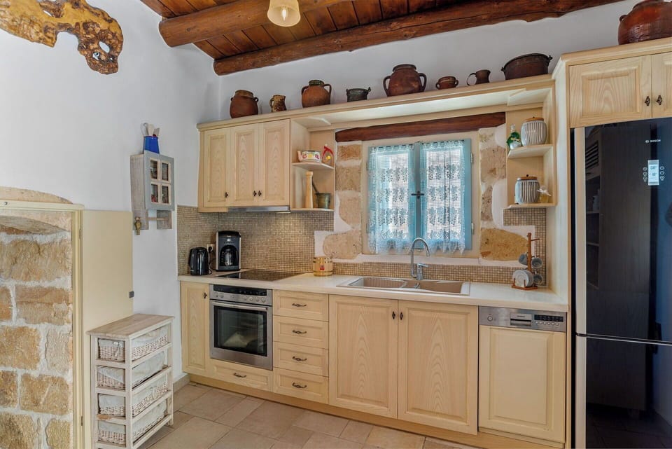 Dining Room, Kitchen