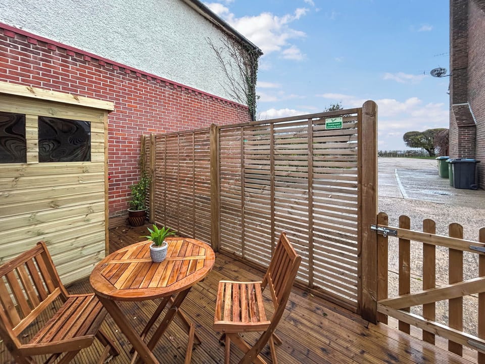 Outdoor | Rookery Farm Holiday Cottage, Bognor Regis
