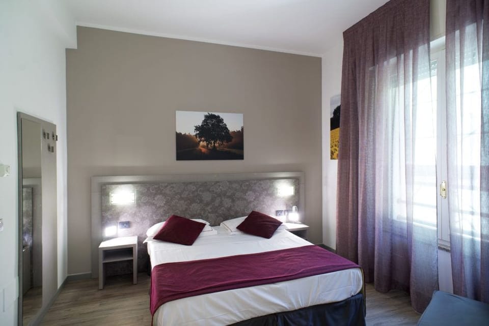 Classic Double Room, City View | Desk, laptop workspace, free WiFi