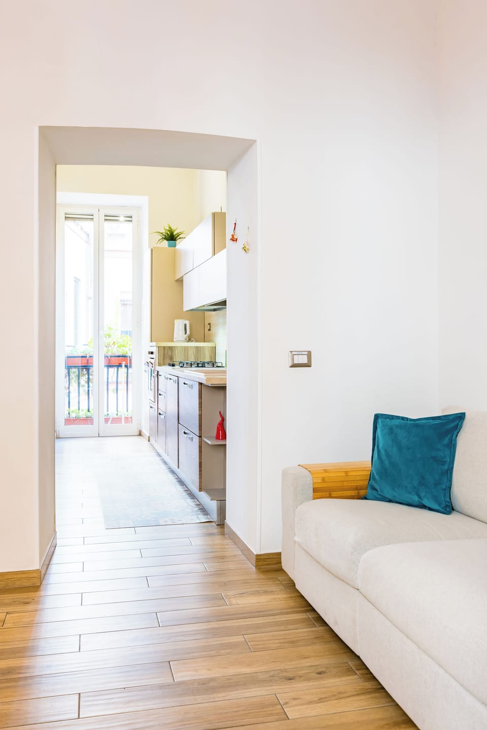 Apartment (1 Bedroom) | Living area | TV