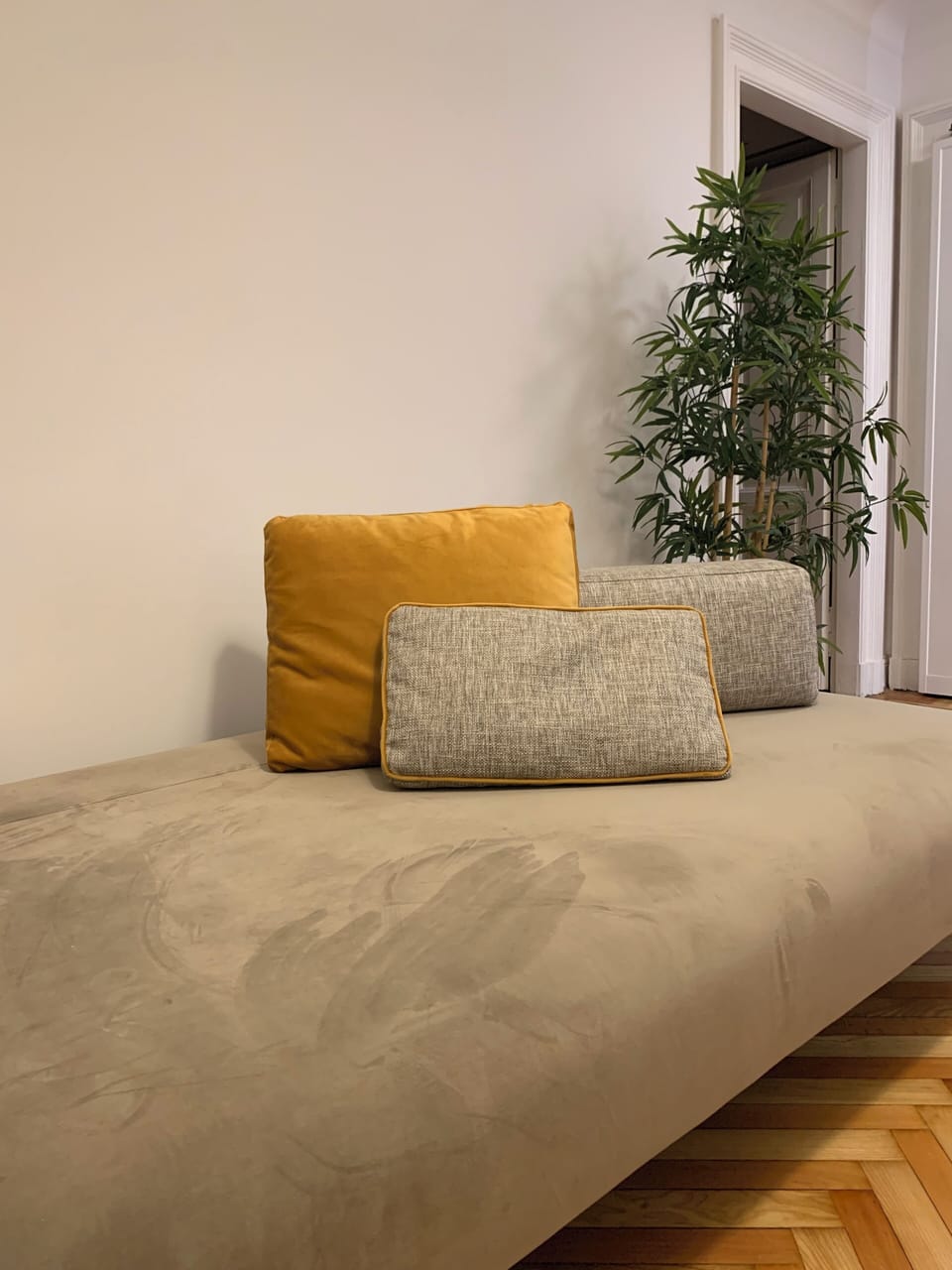 Apartment | Living area | Flat-screen TV