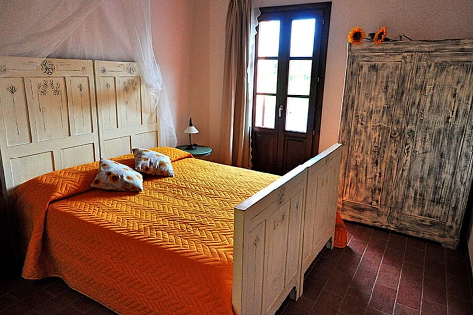 Autumn, Bedroom, Spring, Summer