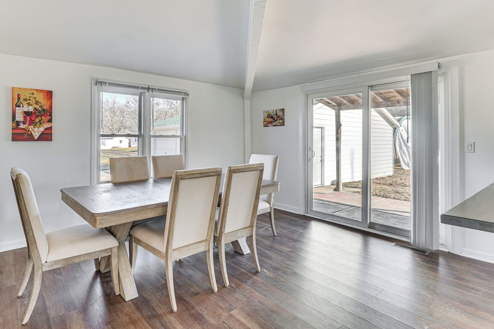 House (4 Bedrooms) | Interior