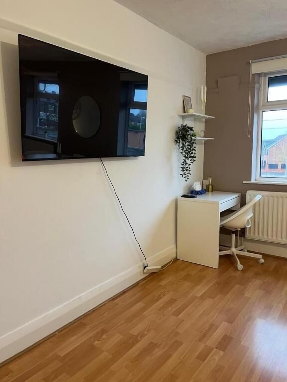 Apartment, City View | Living area | Flat-screen TV