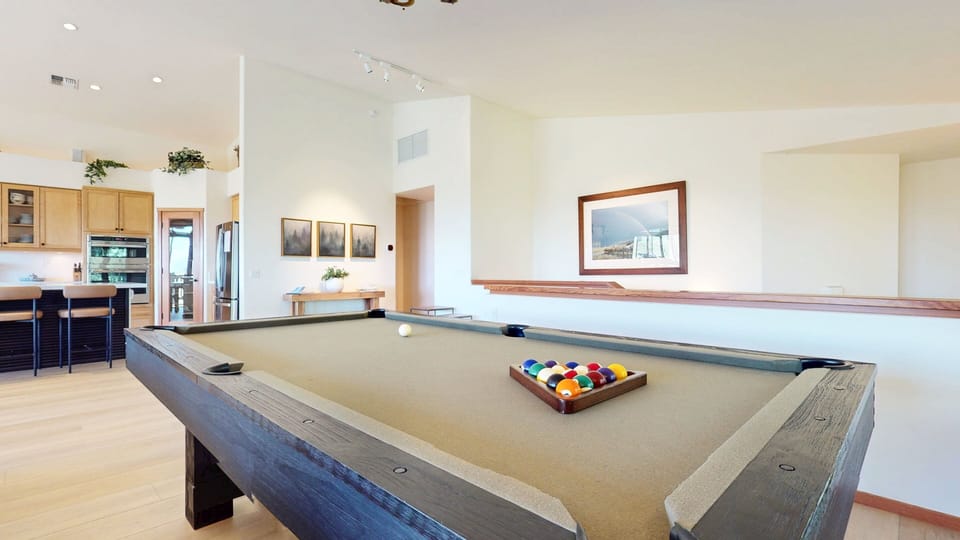 Condo, 5 Bedrooms | Game room