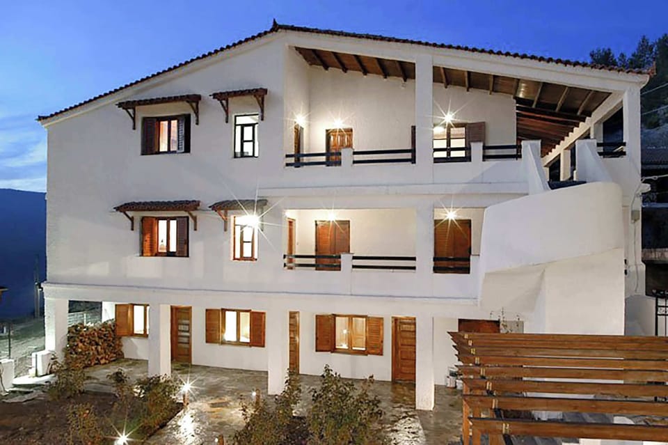 Traditional mountain guesthouse in Goura — cozy, authentic, and perfect for a peaceful stay in the Corinthian mountains.