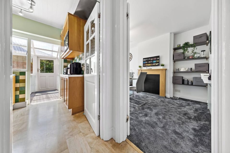 House, 3 Bedrooms, Balcony | Interior