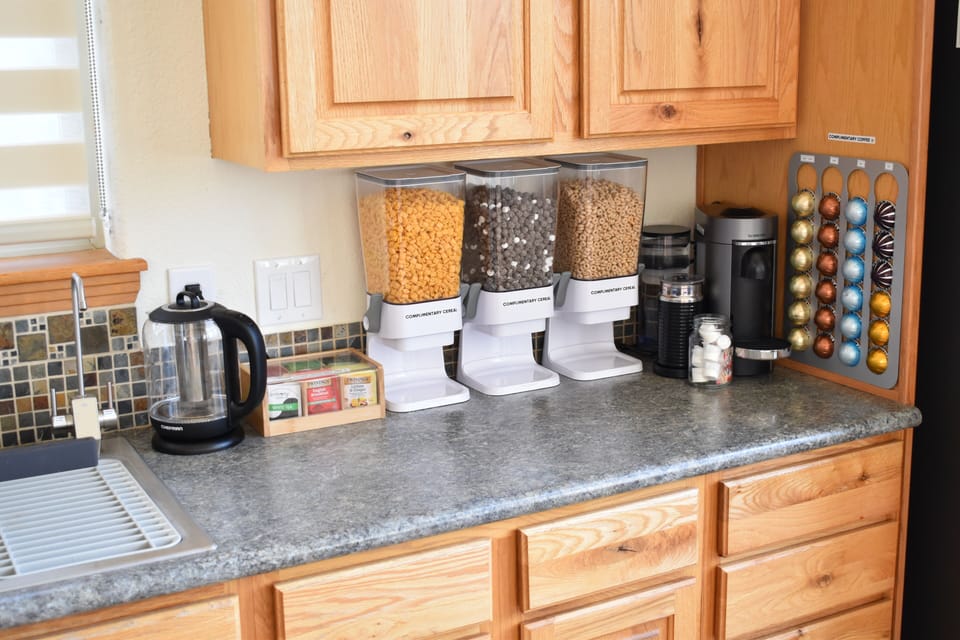 2nd floor – Full kitchen – complimentary breakfast area.