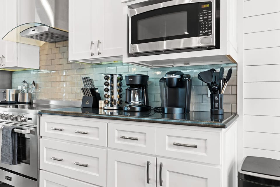 Drip coffee and Keurig coffee maker - K cups & filters provided. 