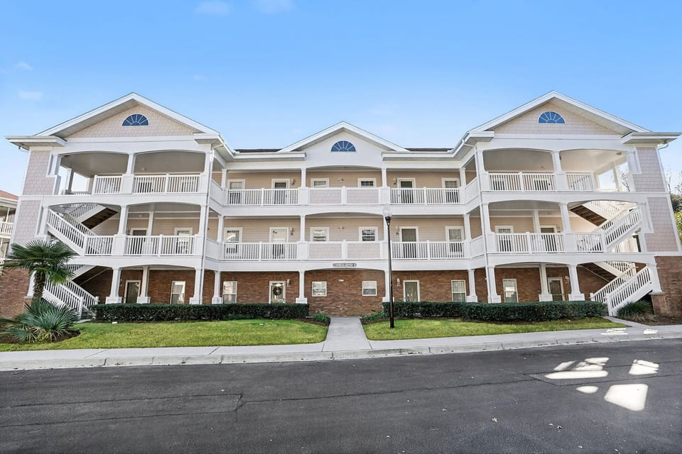 Cypress Bend Building #8