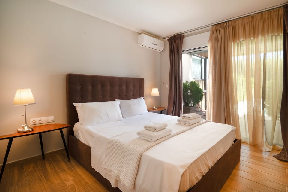 Sunny Exclusive Tria Villa in Halkidiki